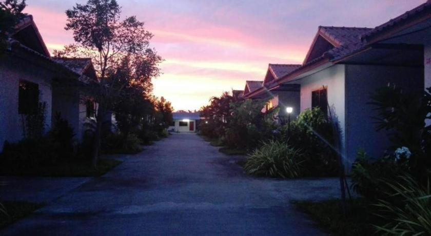 Nangrong Garden Home Extérieur photo
